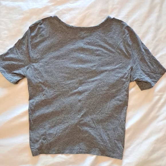 LULULEMON | Cropped tshirt - Picture 2 of 3